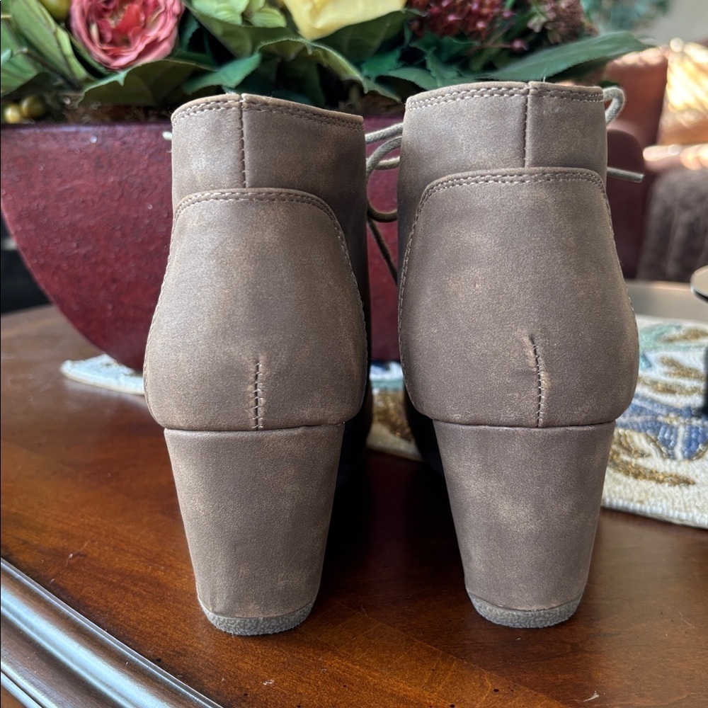 Brand New Natural Reflections Brown Vegan Leather Lace Up Wedge Ankle Boots - Picture 6 of 14